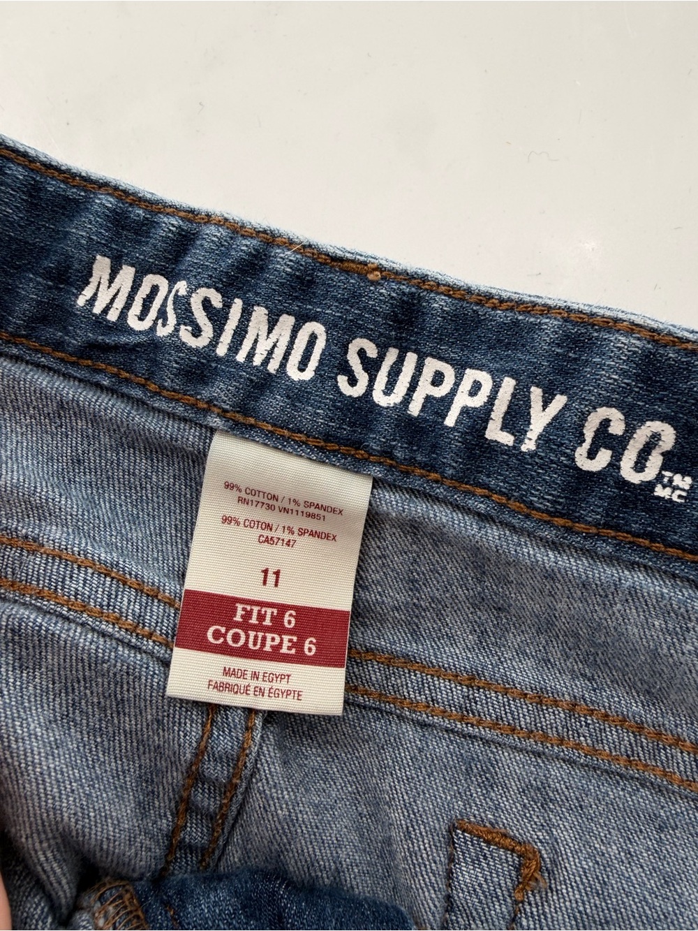 Mossimo Supply Co 2000’s Y2K Shorts Women’s SZ 6 Target Low Rise - Picture 2 of 4